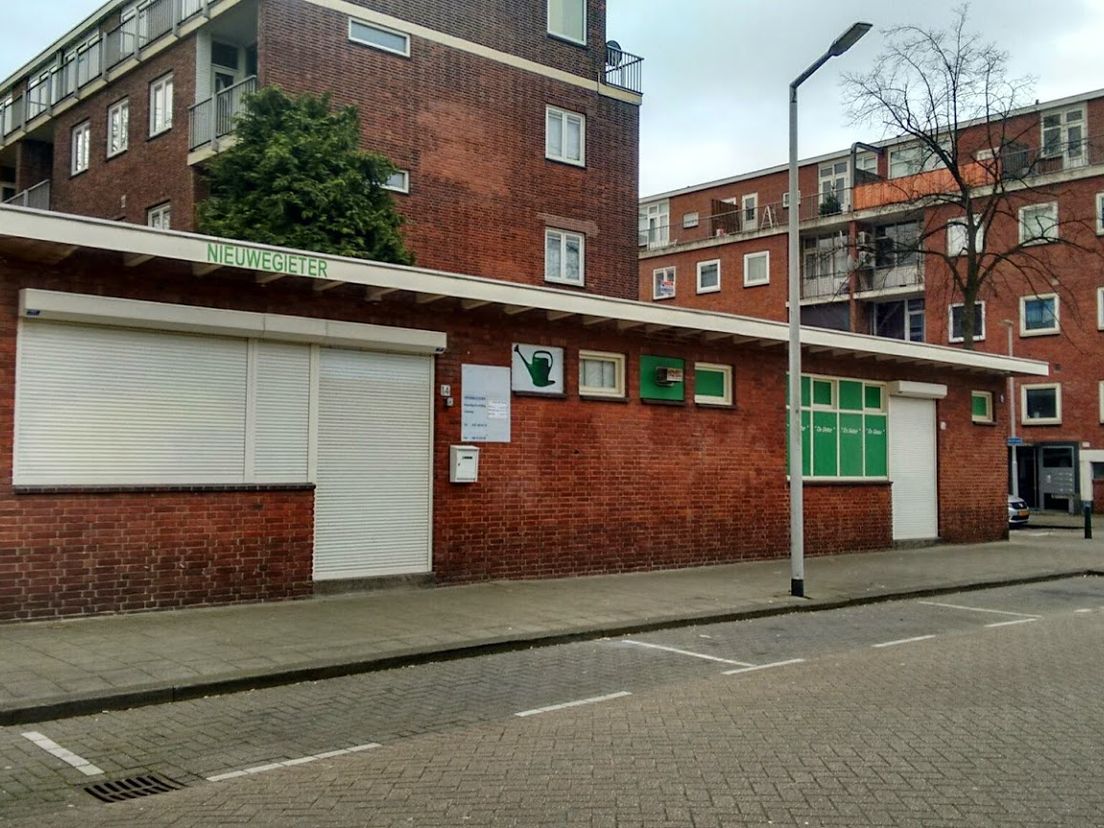 Bij growshop de Nieuwe Gieter aan de Buislaan is weinig activiteit zichtbaar