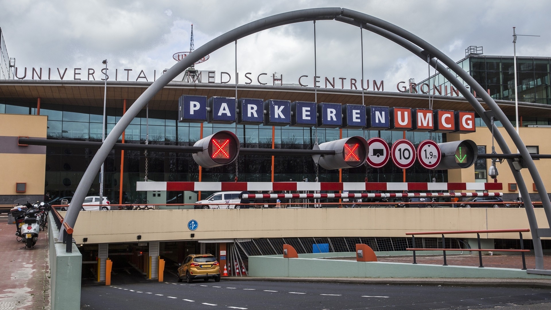 Statushouders Mogen Werken Bij Het UMCG: 'Een Win-winsituatie' - RTV Noord