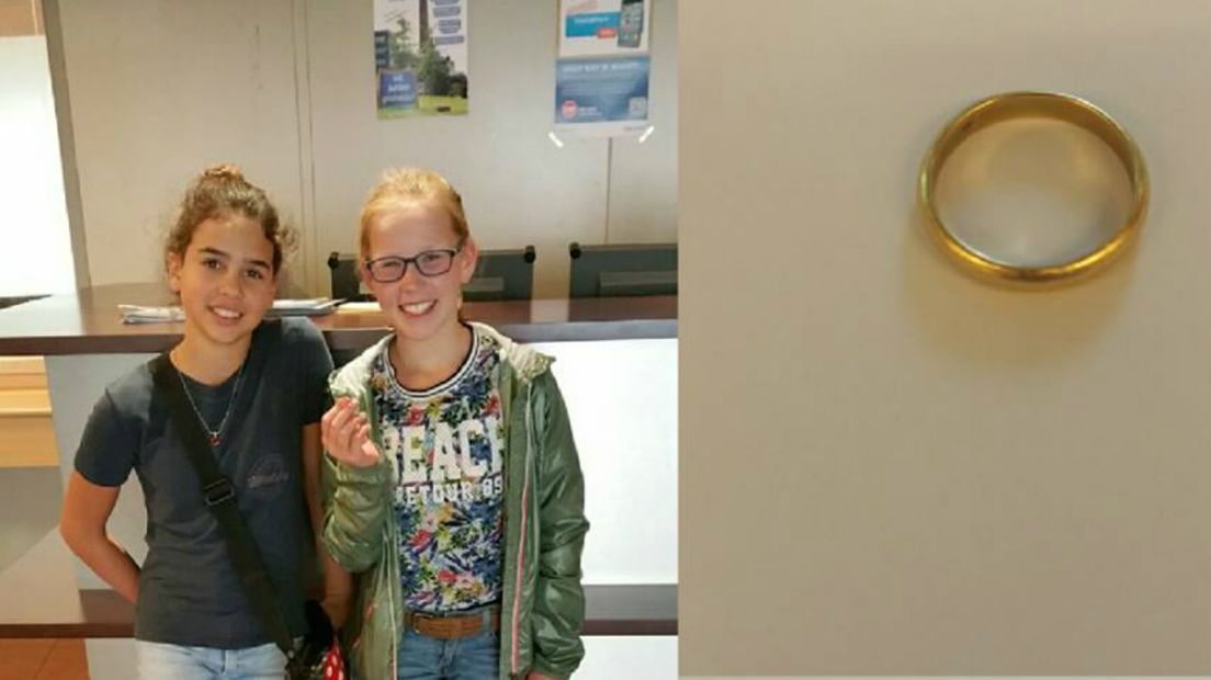 De meisjes vonden de ring op de Breestraat.