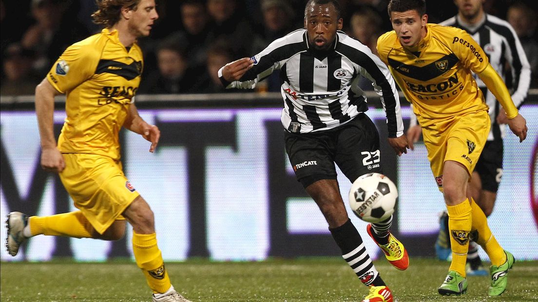In 2011 maakte Heracles in eigen huis gehakt van VVV (7-0)