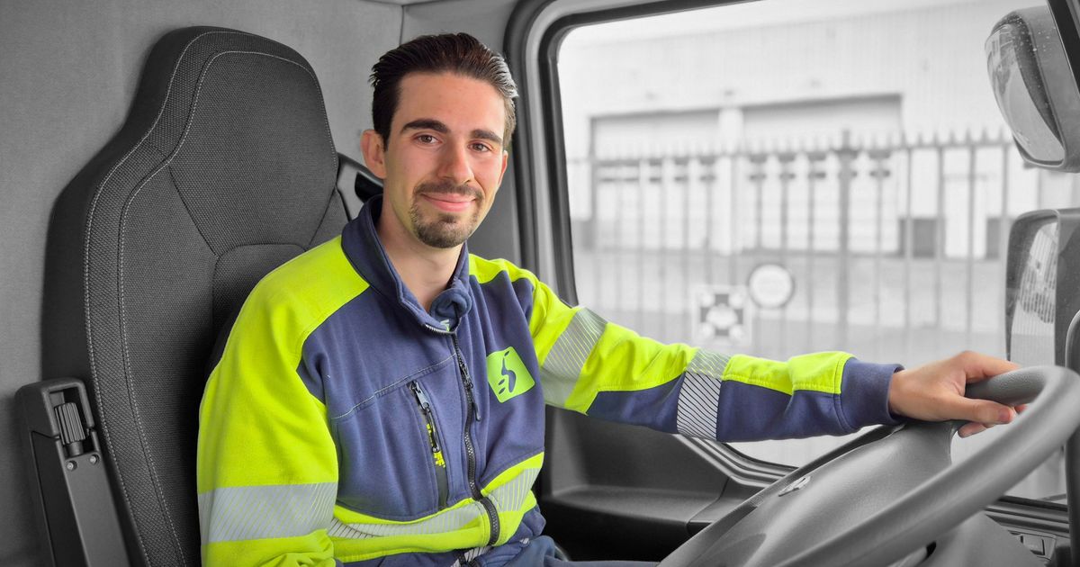In het holst van de nacht de weg op om op tijd bij de klant te zijn. Tussen de…