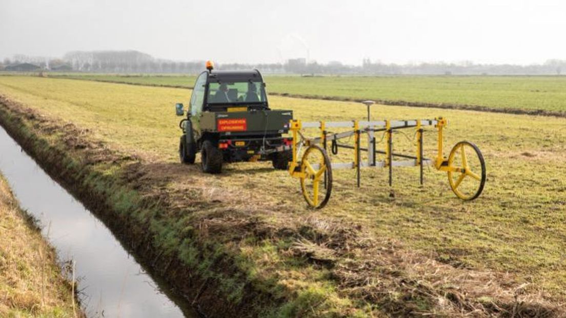 Bodemonderzoek door de EOD in de Eempolder.