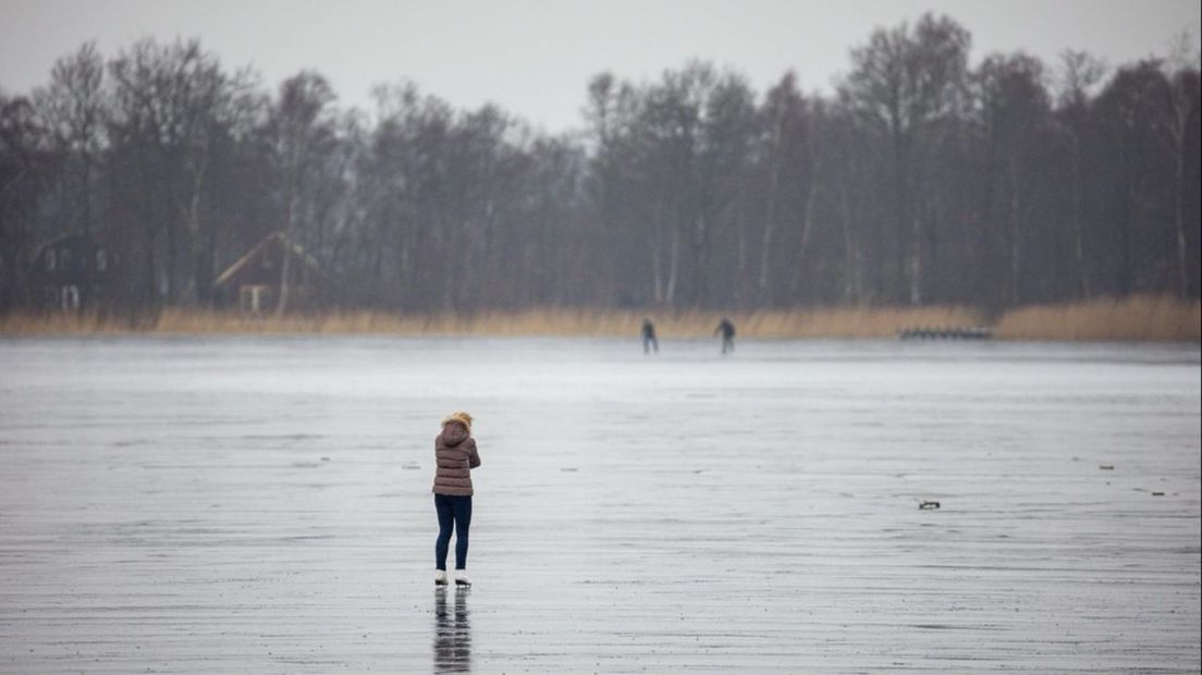 Maandag staan er nog enkele fanatiekelingen op het ijs