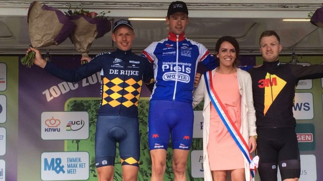 Elmar Reinders op het podium in Nieuw Amsterdam