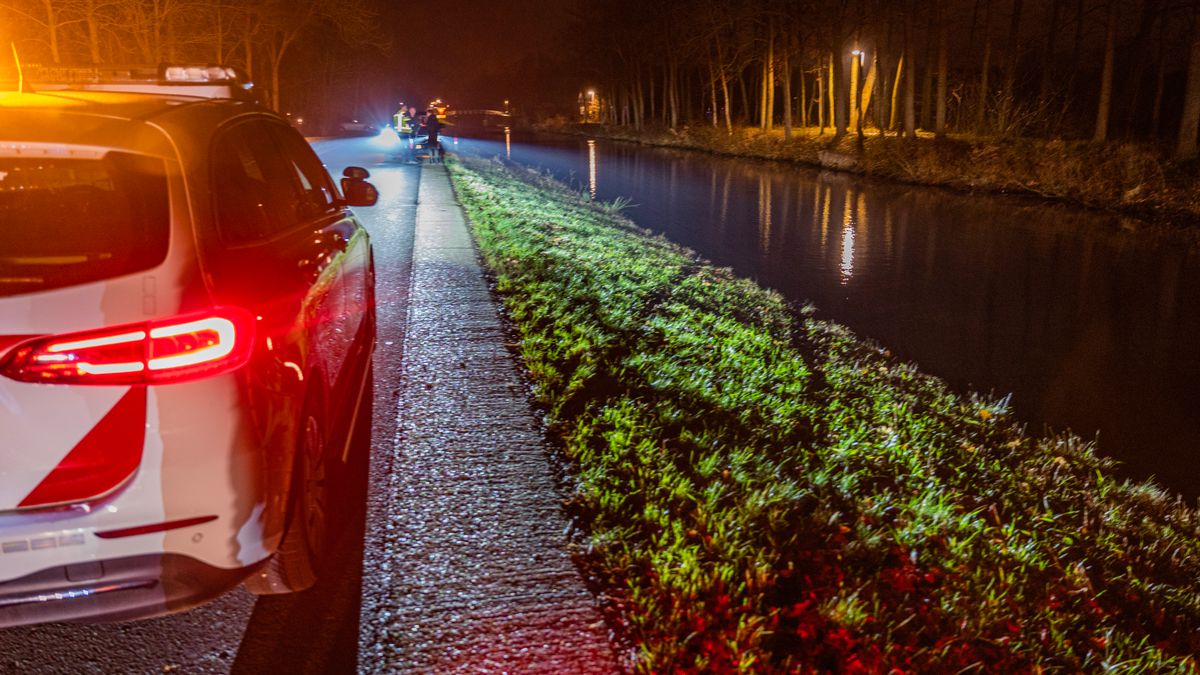 112-nieuws 18 december: Grote hoeveelheid vuurwerk gevonden in schuur in Oentsjerk | Auto te water b