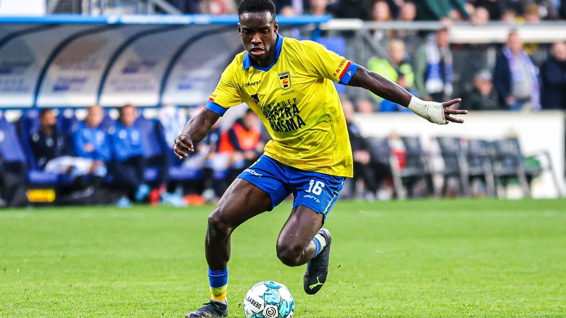 Buitenlandse Clubs Hebben Interesse Voor Cambuur-speler Alex Bangura ...