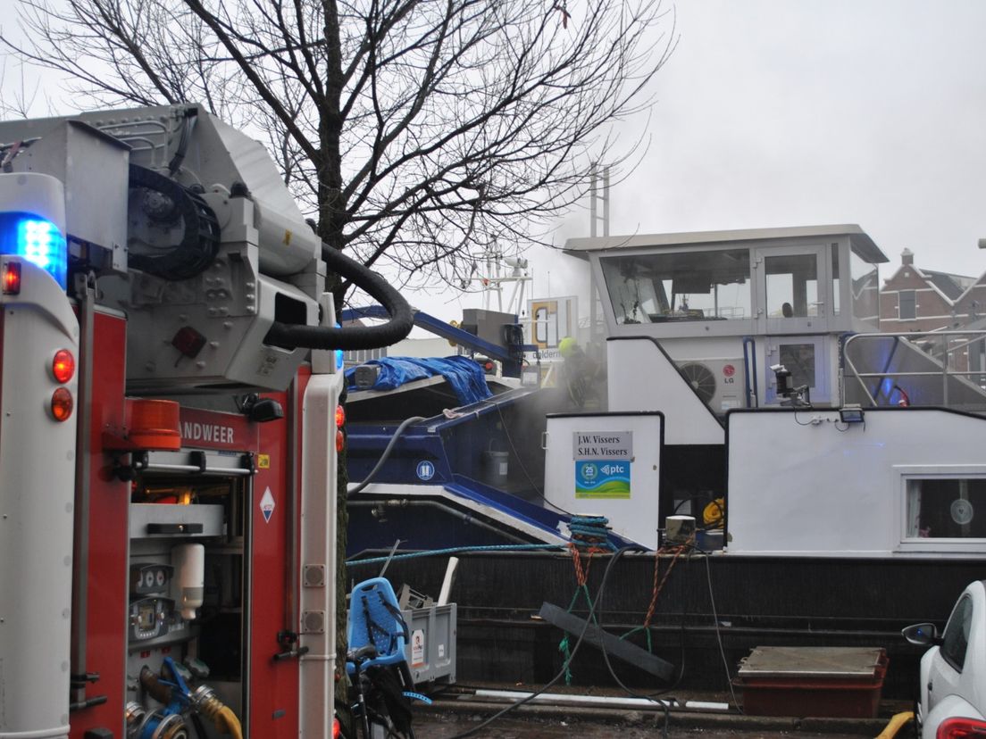 Brand op binnenvaartschip Dordrecht