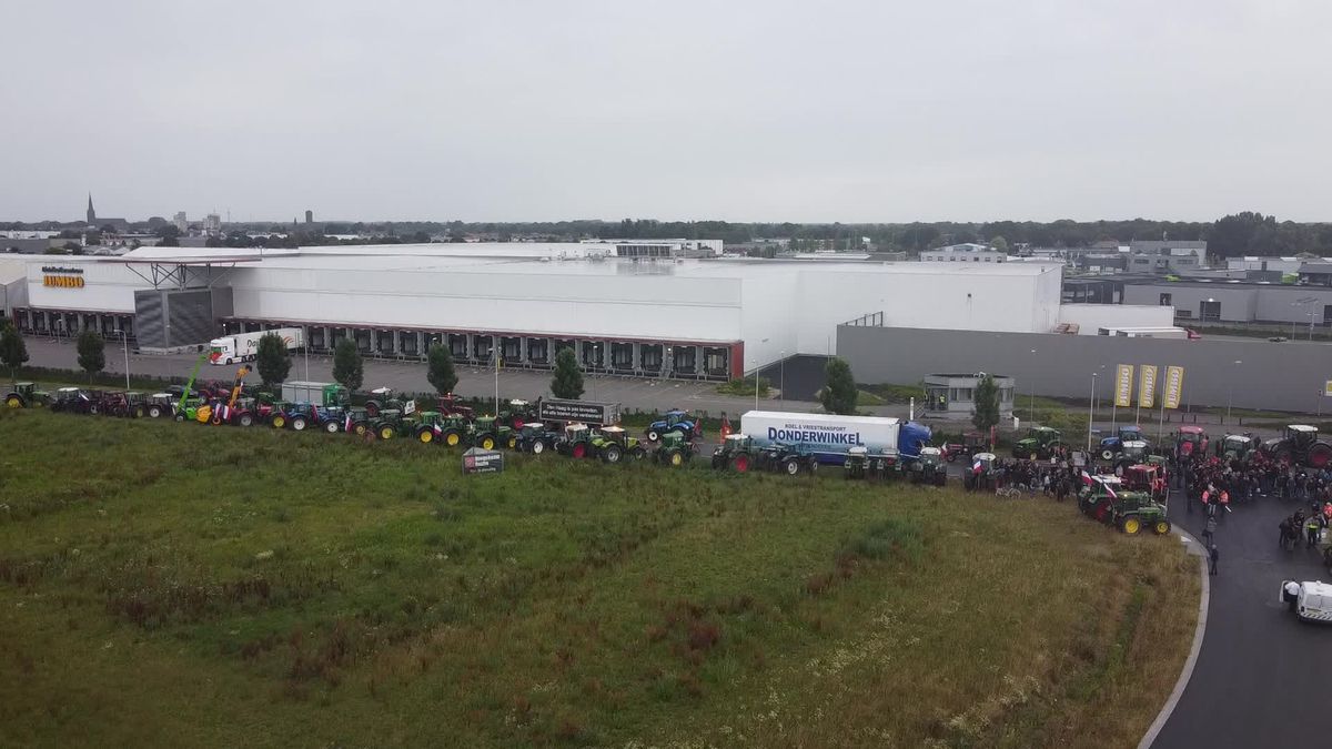 Blokkade bij een distributiecentrum in Raalte