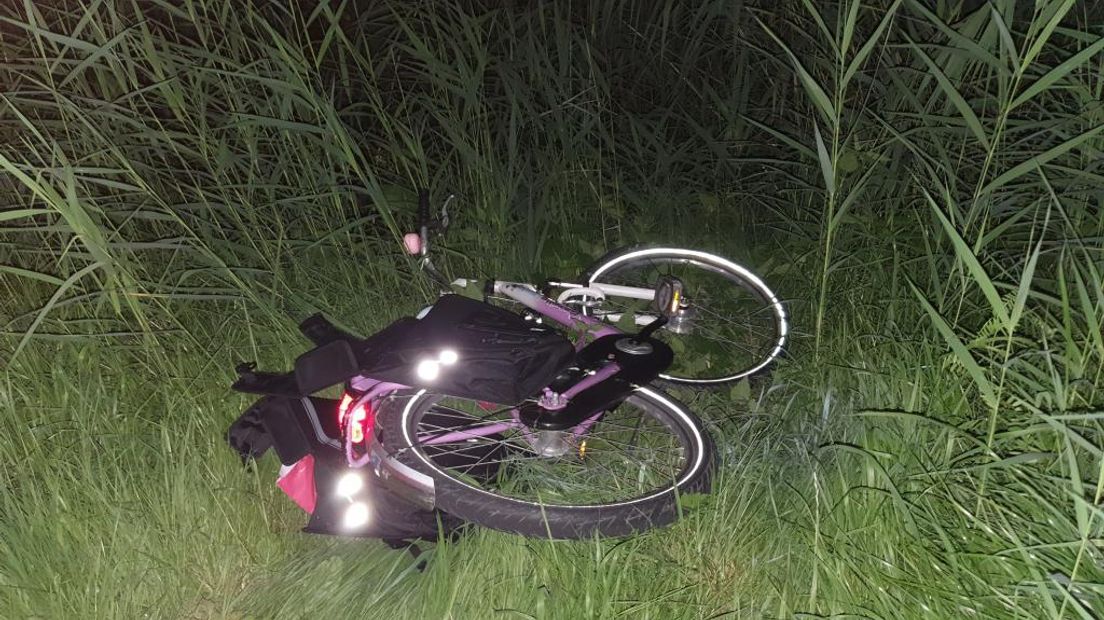 Een studente is zaterdagavond aangevallen door drie mannen op de Haarweg in Wageningen. De mannen wilden haar beroven van haar tas.