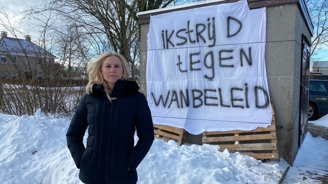 Marietje Veenstra protesteert tegen het woonwagenbeleid