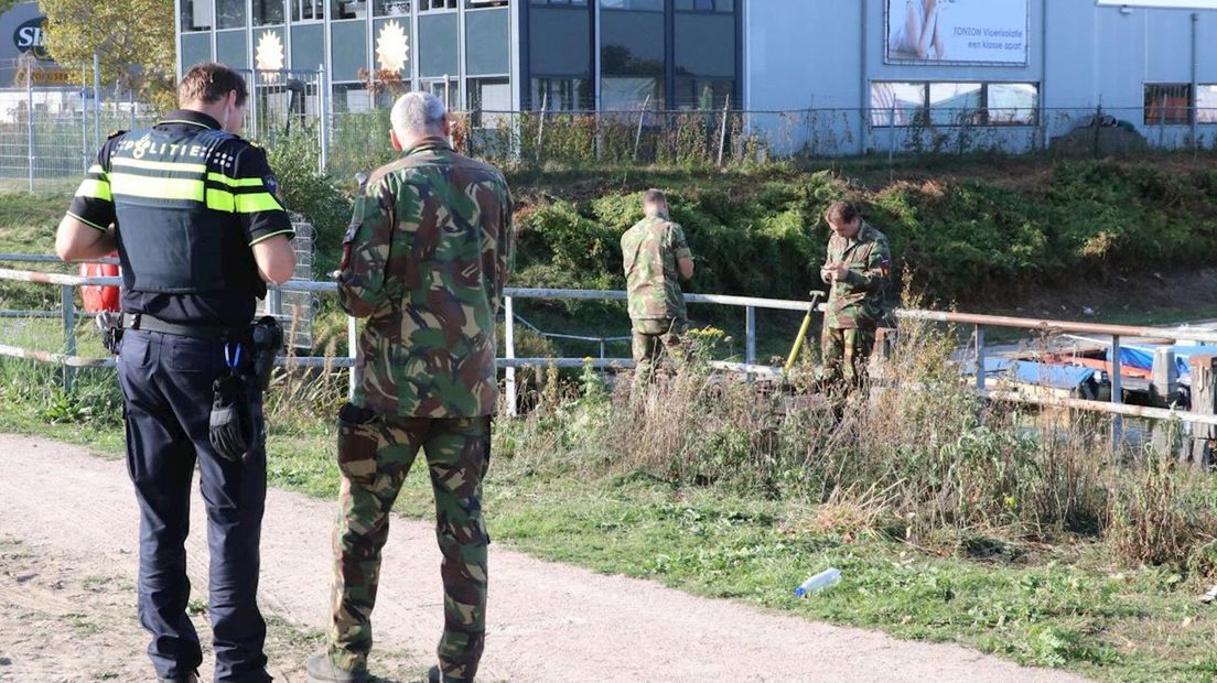 Hier visten de vissers de granaat uit het kanaal