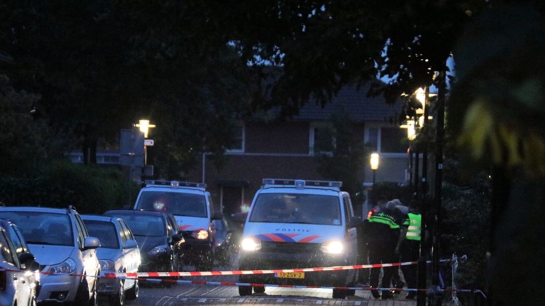 Een woning in de Goudenregenstraat in Terneuzen werd zaterdag beschoten