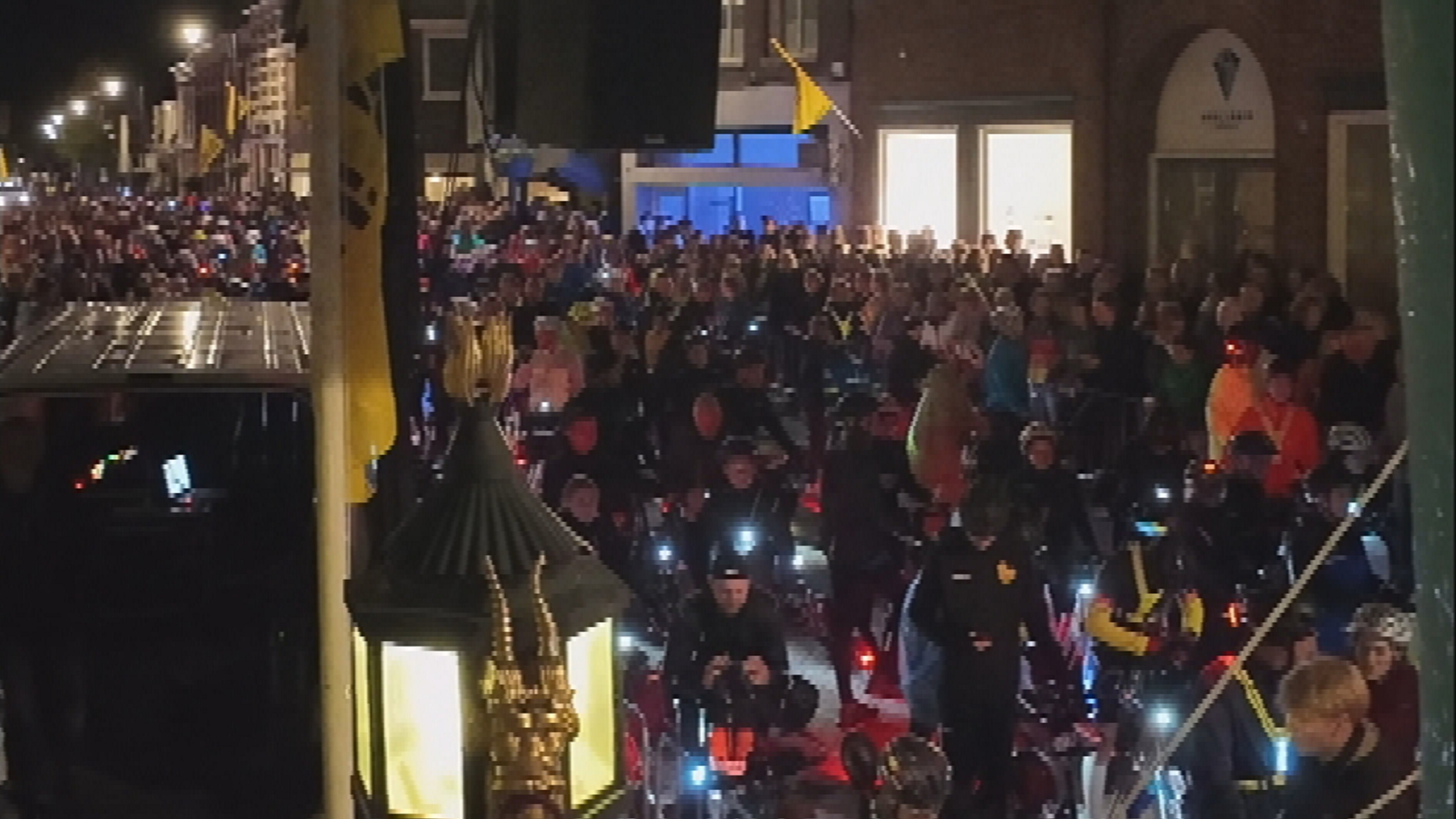 De straat stond vol in Bolsward