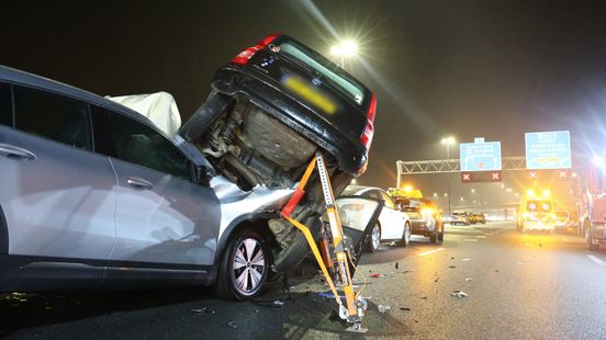 Vijf gewonden bij ernstig ongeluk A4, snelweg uren dicht Nieuws