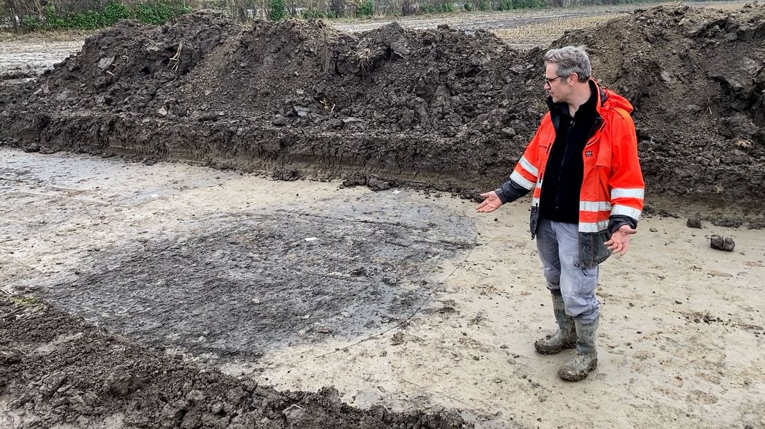 Tiziano Goossens bij de opgraving in Odijk.