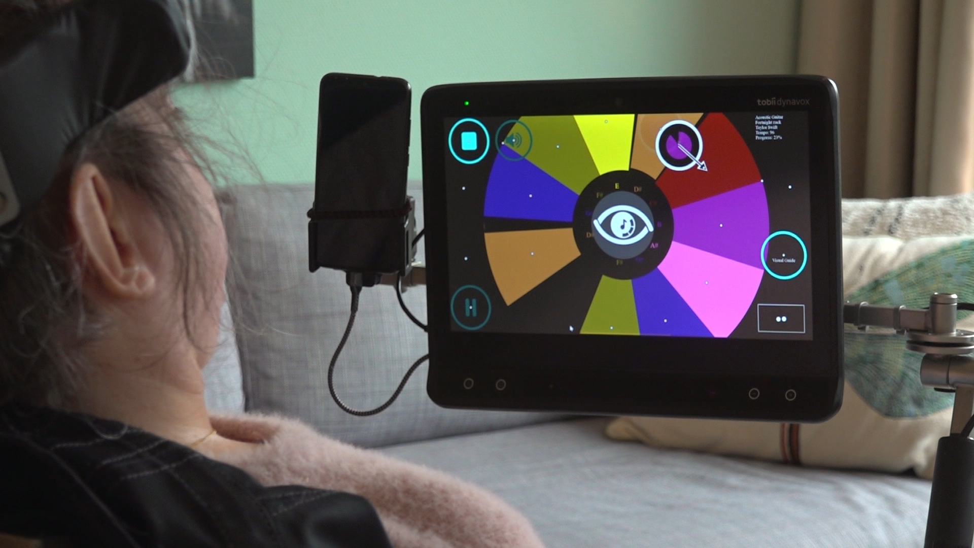 Eyeharp lit de muzyknoaten mei ferskillende kleuren sjen