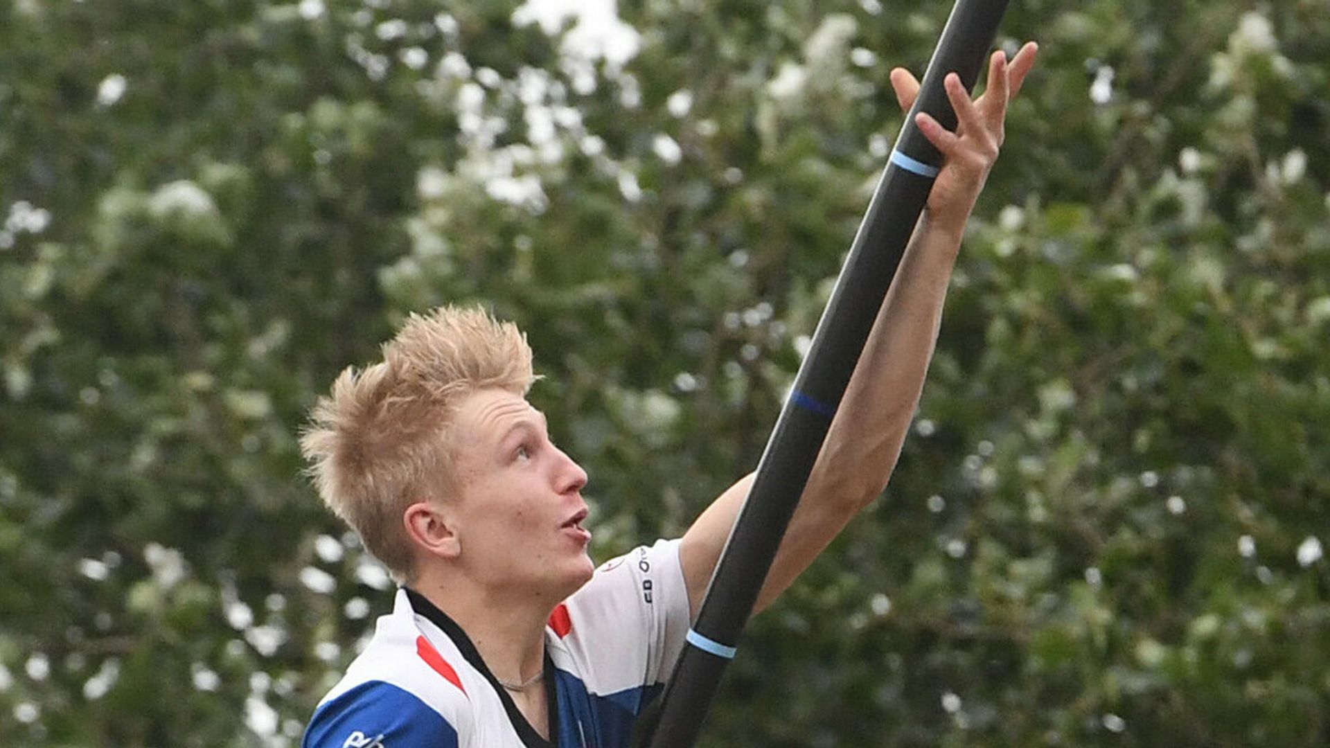 Ljepper Germ Terpstra heeft ook in It Heidenskip wind in de rug: verste sprong van de avond