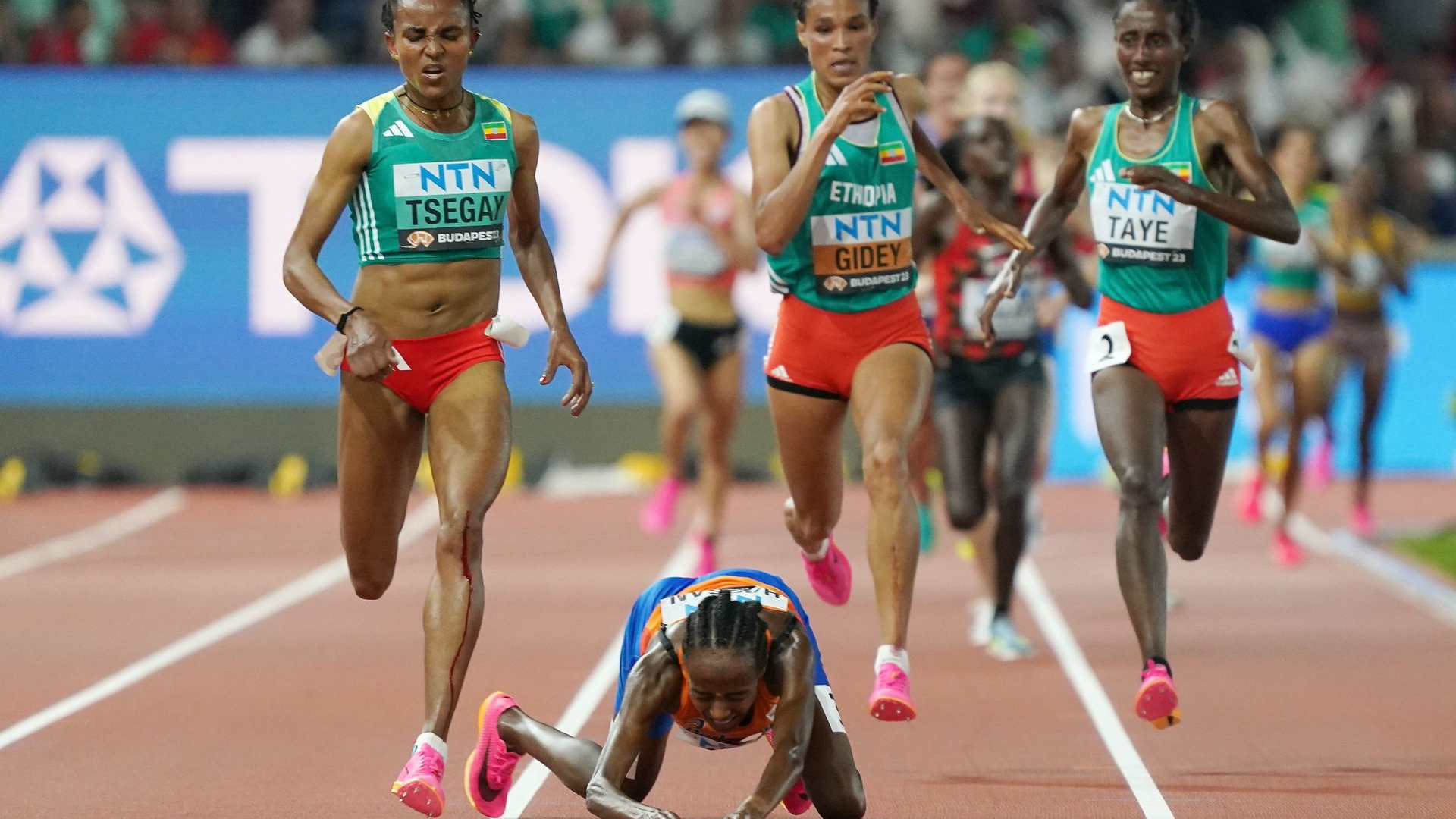 Hierom Vielen Sifan En Femke Op De Atletiekbaan - Omroep Gelderland