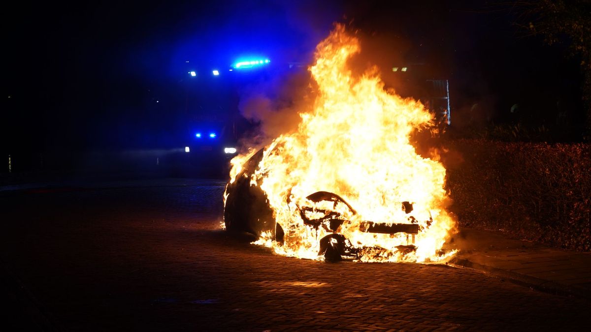 Opnieuw raak: auto uitgebrand in Assen