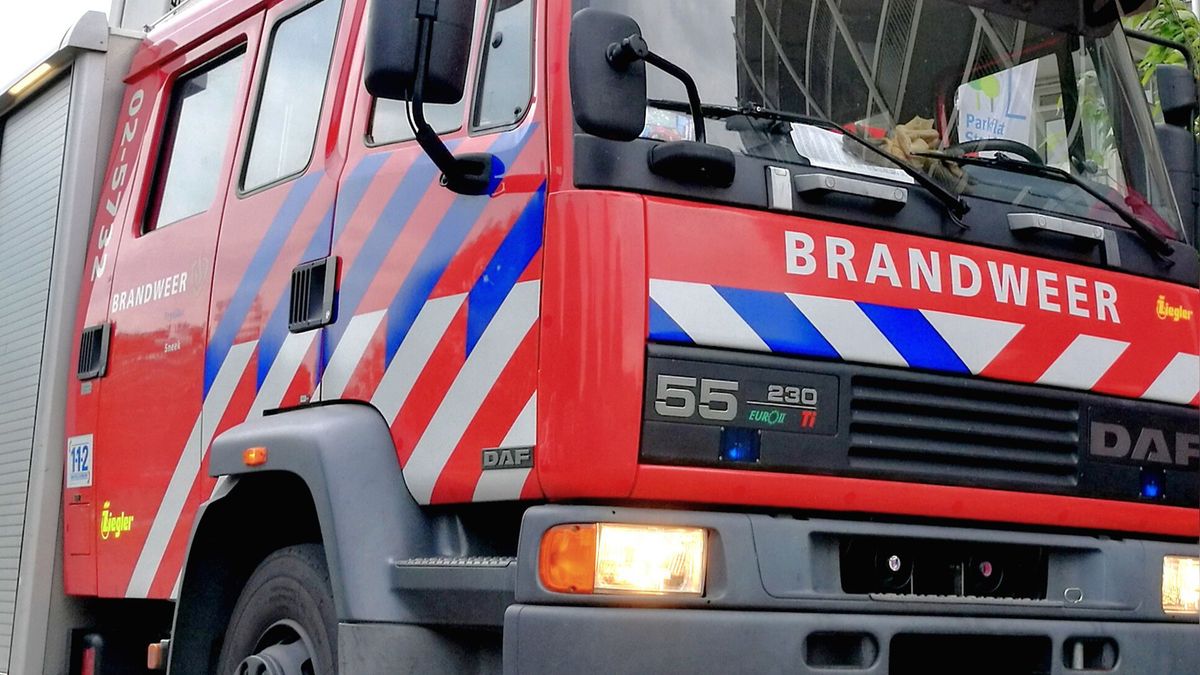 Brand in loods aan de Weinterp in Wijnjewoude