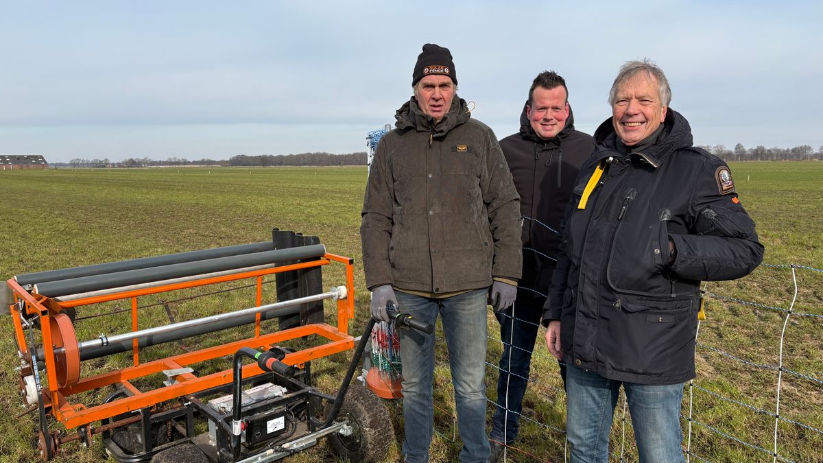 Zij willen hun uitvinding door heel Nederland uitrollen: een machine voor wolfwerende hekken