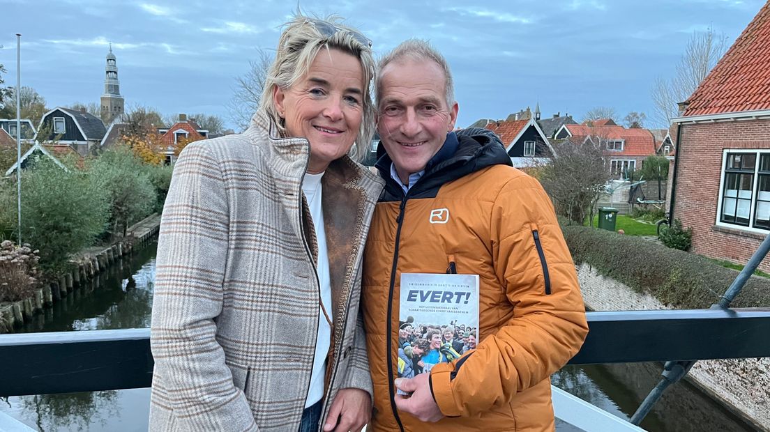 Boek over levende legende Evert van Benthem haalt Elfstedentocht naar