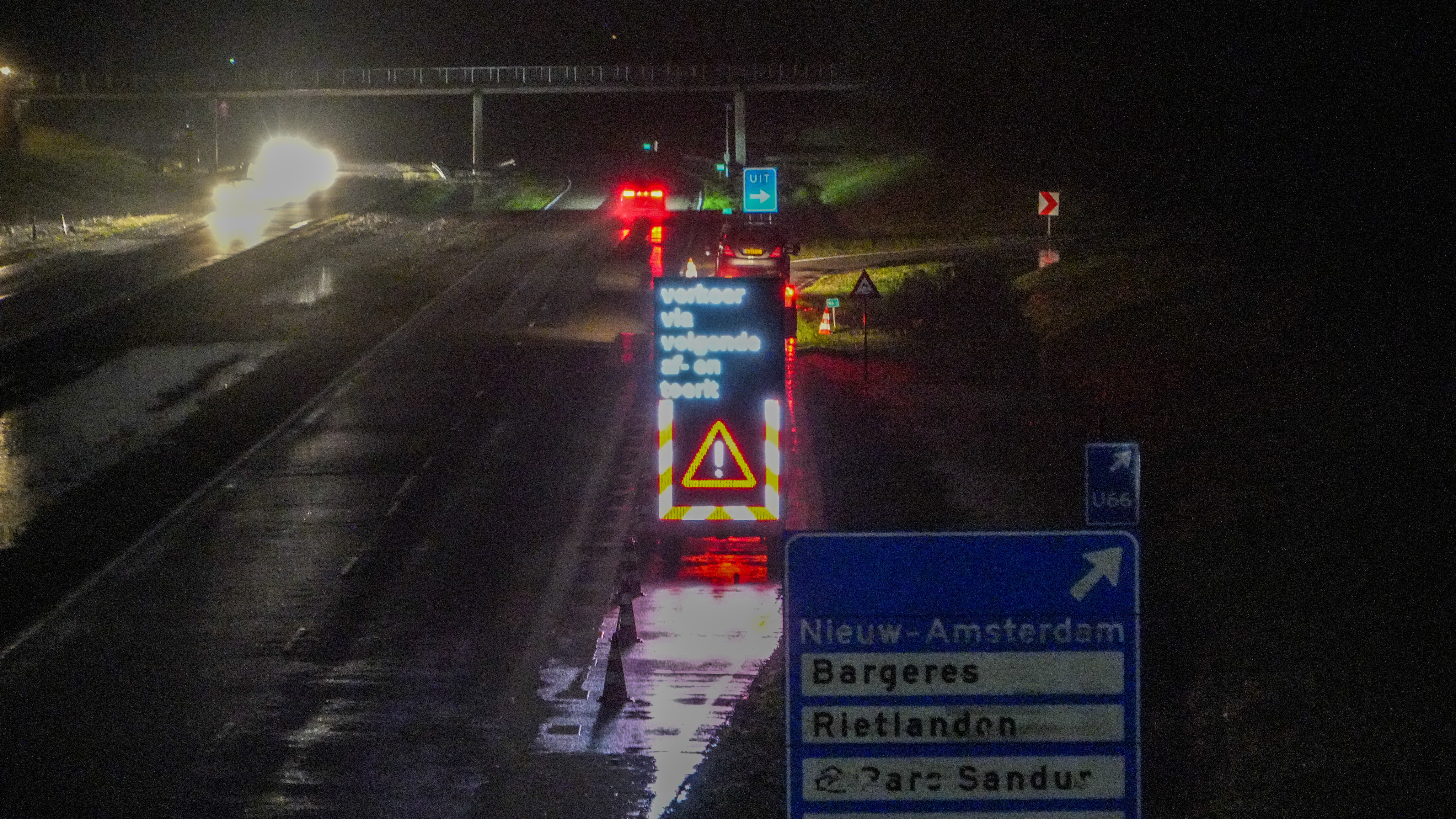 Omrijden In Emmen Door Overstroomde Afrit Op De Rondweg - RTV Drenthe