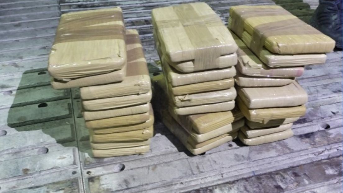 Drugs gevonden tussen bananen