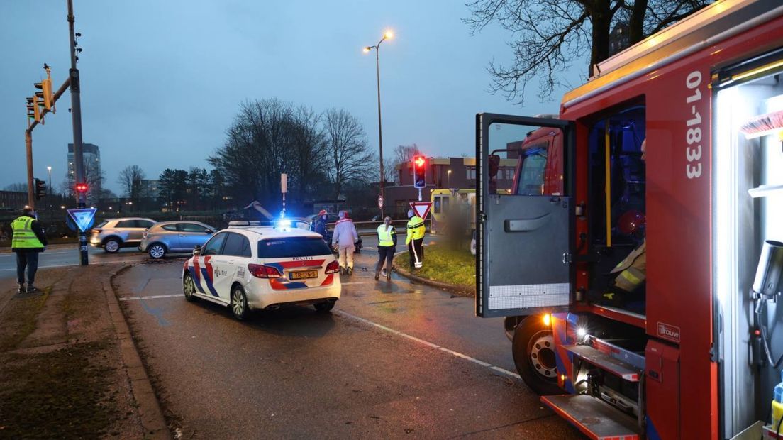 Meerdere hulpdiensten zijn ter plaatse