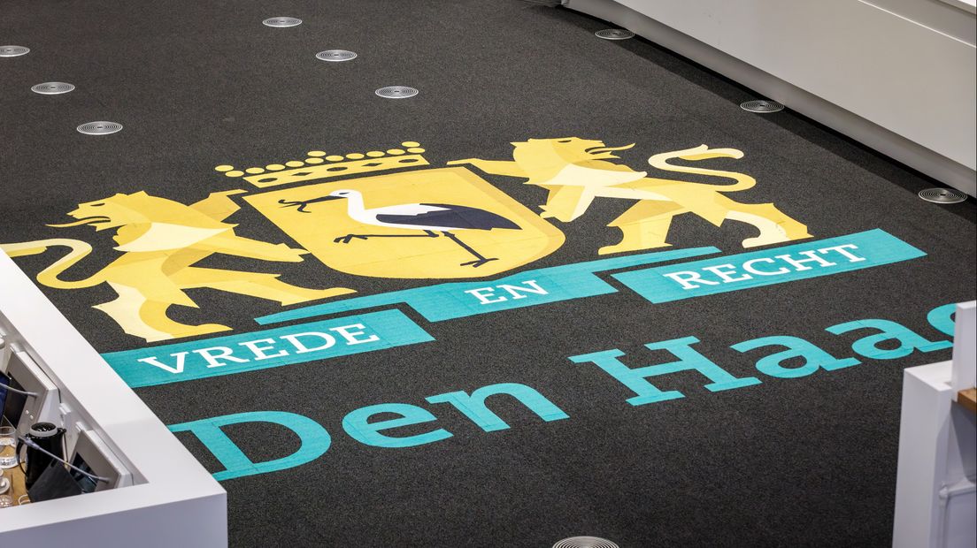 De raadzaal in het stadhuis van Den Haag