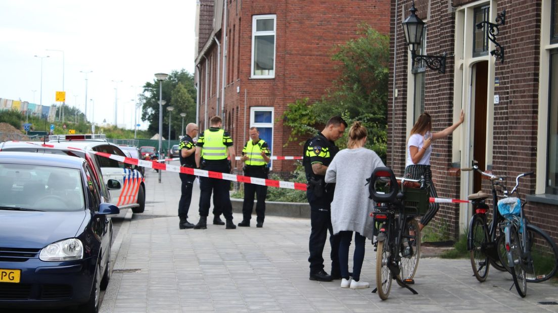 De politie spreekt van een mogelijke diefstal met geweld in de H.L. Wicherstraat in Stad