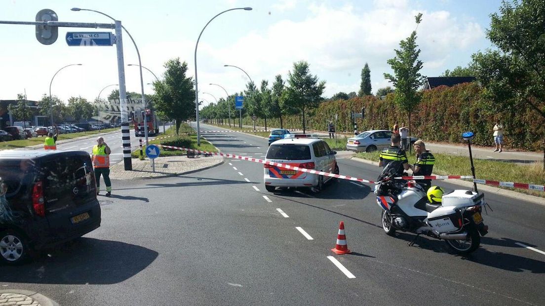 Verkeersongeval op kruising in Zwolle