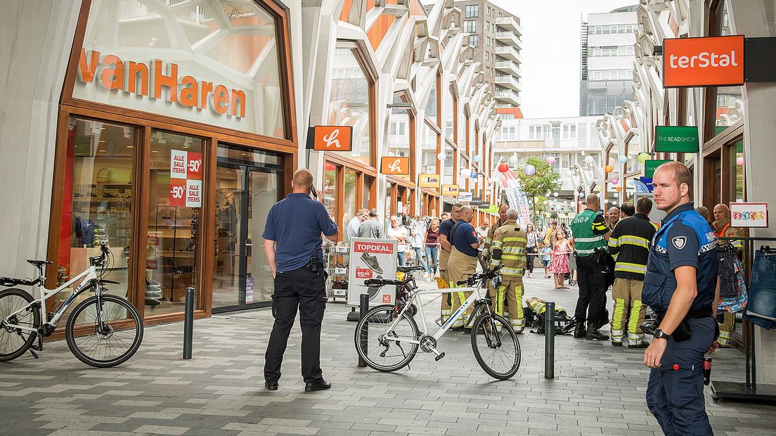 Lijmgeur blijkt de reden van zieke medewerkers schoenenzaak.