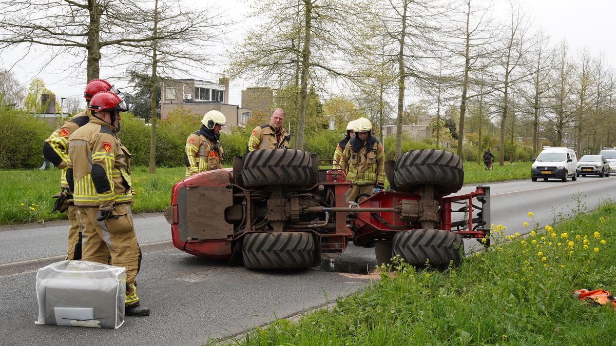 112 Nieuws: Fietser ten val in Rijssen | Gewonde bij kantelen shovel in Kampen
