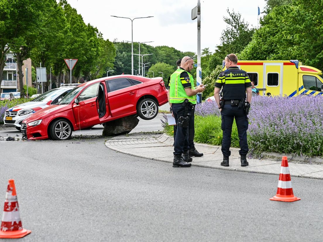 Gestolen Audi crasht na achtervolging