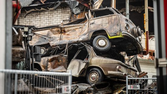 Grote brand dreunt na: slachtoffer ingestort, boeren vol vragen, dorpsgenoten schrikken Nieuws