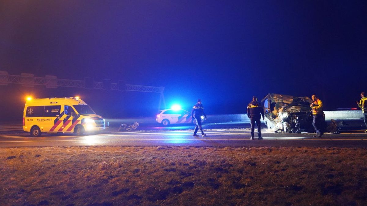 112 Nieuws: Zoveelste autobrand in Deventer