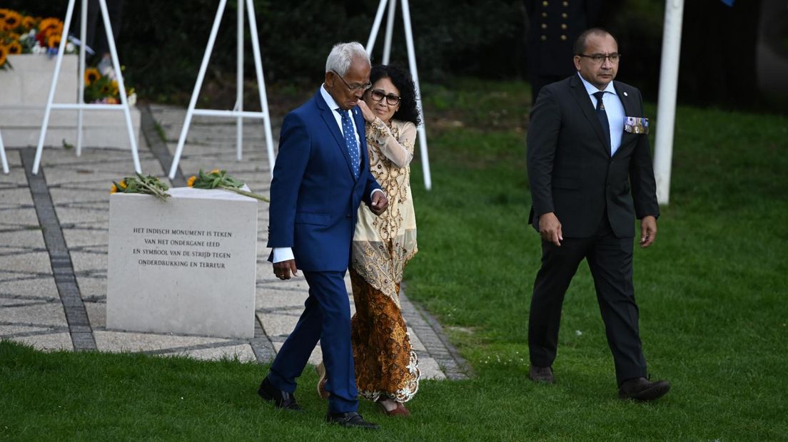 Ook de ambassadeur van Indonesië legde een krans | Ook de ambassadeur van Indonesië legde een krans