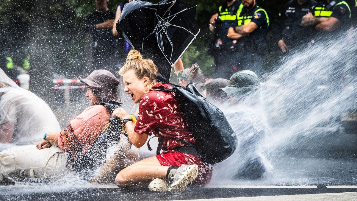 Inzet van waterkanon is 'buitenproportioneel', vindt ook Friese klimaatactivist