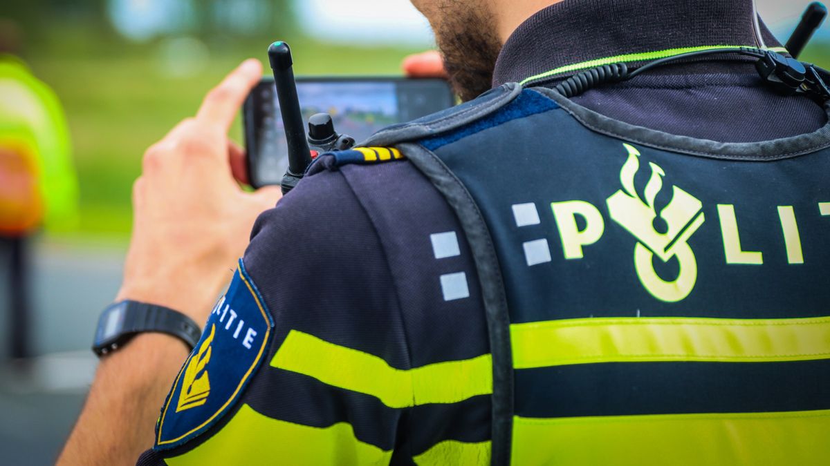 Leeuwarder (32) opgepakt na conflict waarbij is geschoten | Shovel en auto botsen in Delfstrahuizen