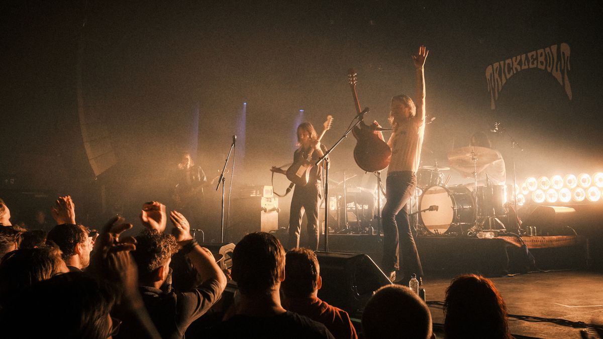 Is Tricklebolt dood? Hoe de zoektocht van een vriendenband eindigt in een bomvol Hedon