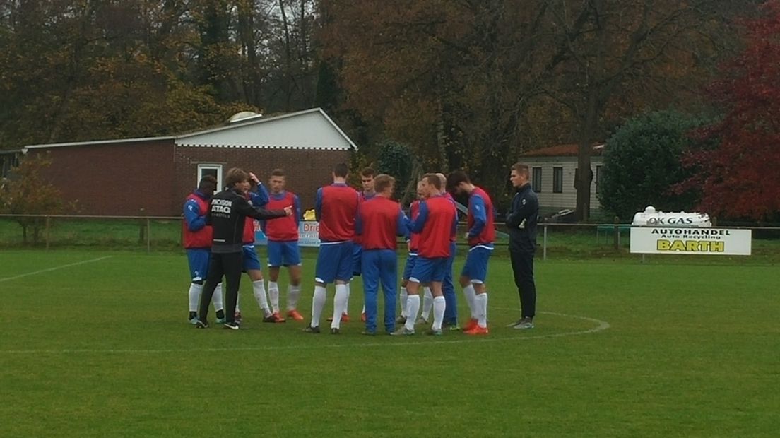 De belangen voor De Graafschap zijn enorm vrijdagavond in Leeuwarden. In het duel met concurrent Cambuur mag De Graafschap in elk geval niet verliezen.