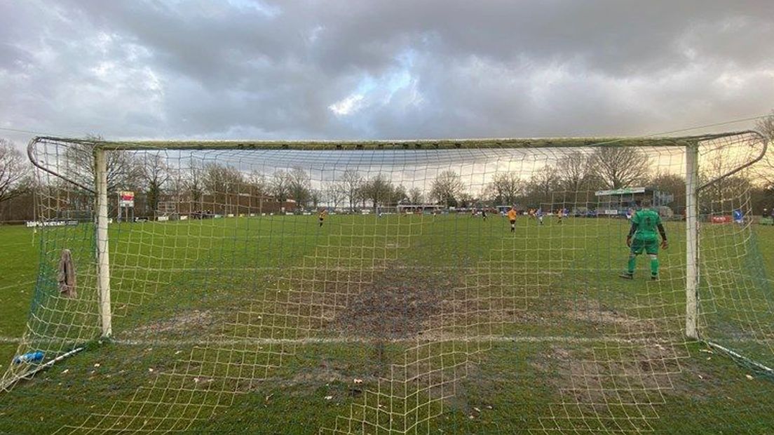 Het sportcomplex van VV Nieuw-Roden