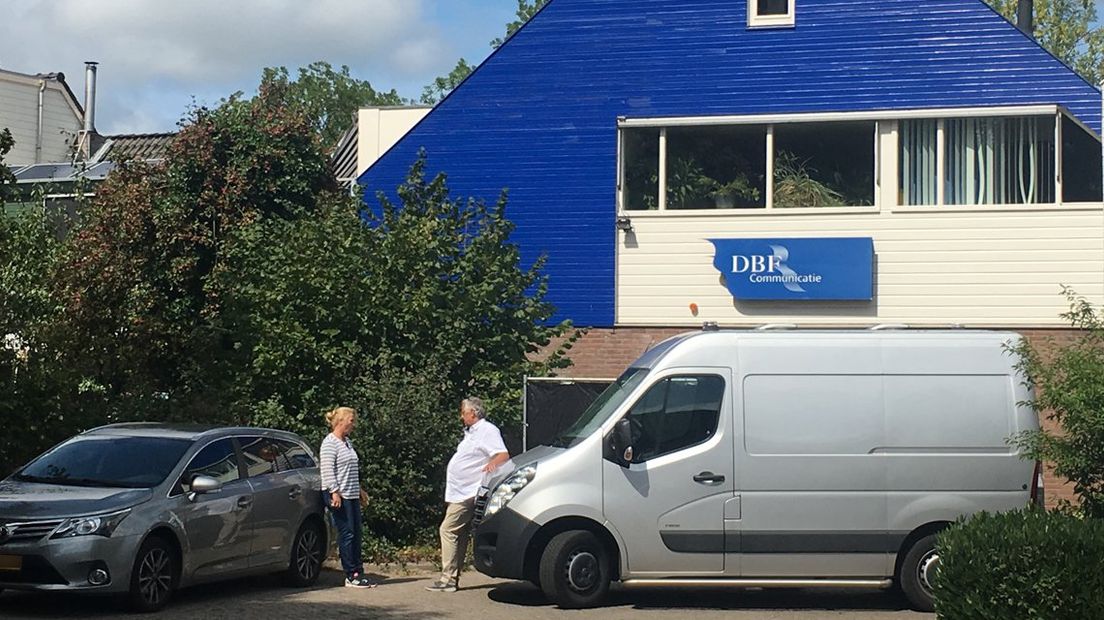 Politieonderzoek aan de Ondernemingsweg in Alphen aan den Rijn.