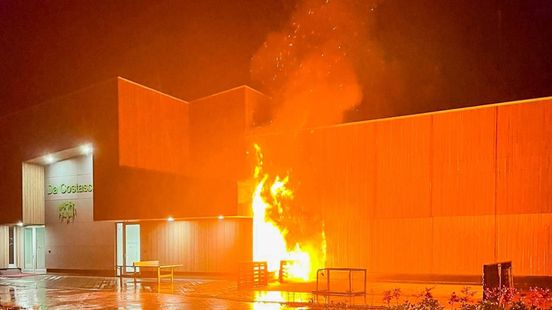 Brand in school blijkt aangestoken • doorrijden na aanrijding. Brand in school blijkt aangestoken • doorrijden na aanrijding.