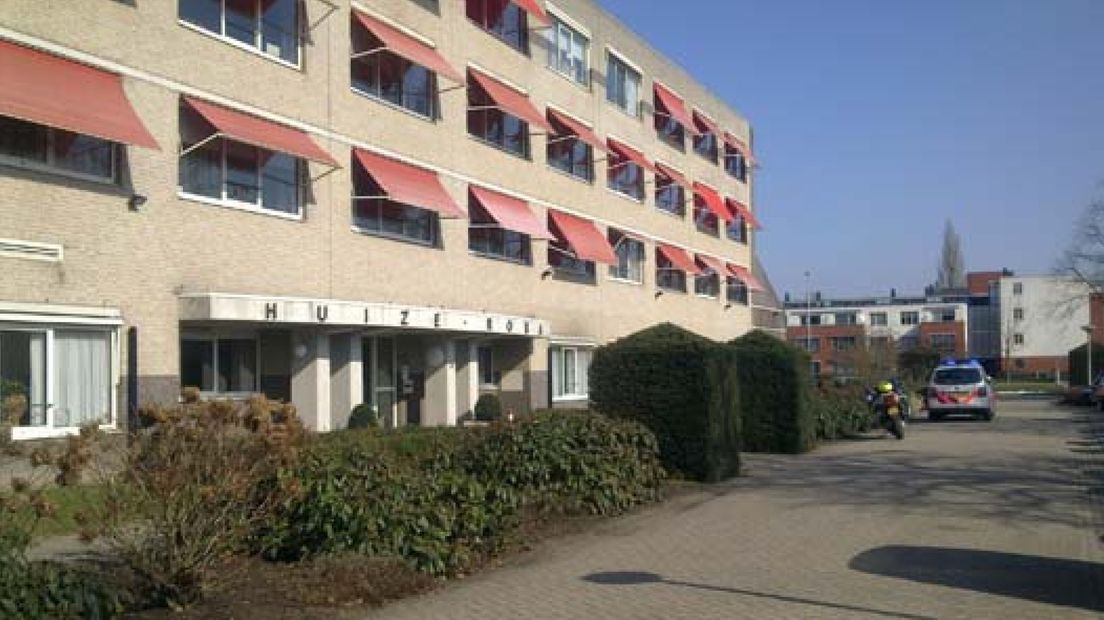 Vrouw gewond na val in liftschacht