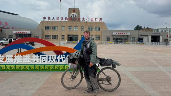 Zonder fietservaring trapt Benjamin in 80 dagen van Hengelo naar China Home