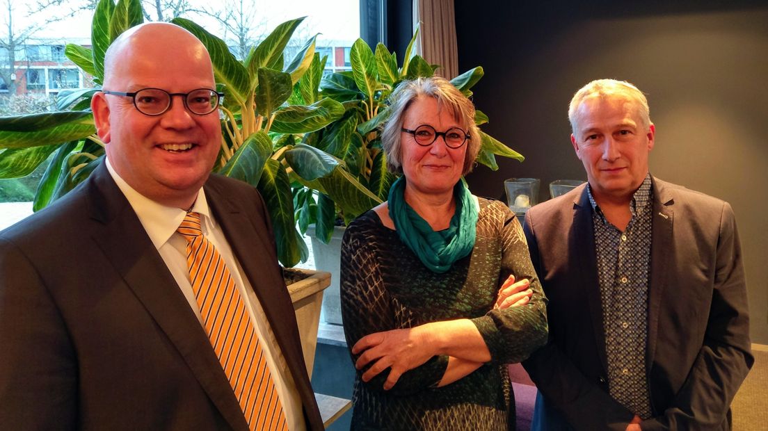 De wethouders (van links naar rechts): Kees Weststrate, Marga van de Plasse en Arno Witkam