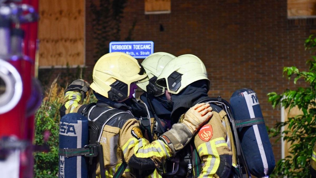 112 Nieuws: Brand in bijgebouw Almelo | Twee gewonden bij aanrijding Deventer