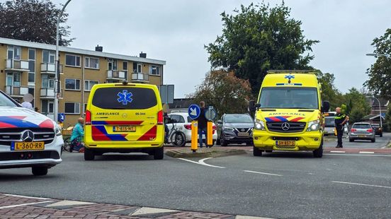112 Nieuws: Fietser gewond bij aanrijding in Hengelo | Beruchte poller lanceert automobiliste in Wierden. 112 Nieuws: Fietser gewond bij aanrijding in Hengelo | Beruchte poller lanceert automobiliste in Wierden.